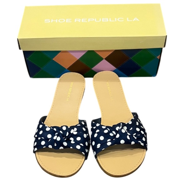 Shoe Republic LA Navy Blue/White Polka Dot Sandals Slip-on Size 9.5 Lightweight - Picture 1 of 13